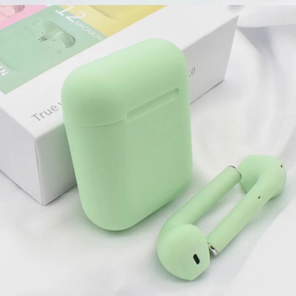 Accessories - Bluetooth Wireless earbuds - Light green